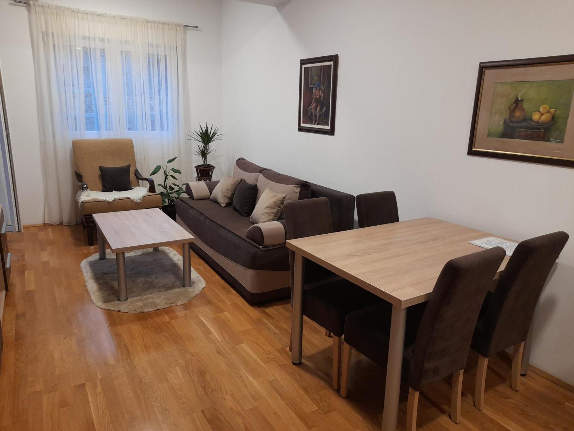 Ogi Apartman Apartment Подгорица Екстериор снимка