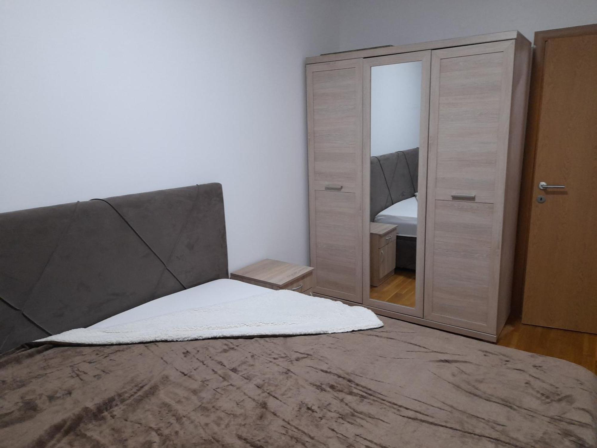 Ogi Apartman Apartment Подгорица Екстериор снимка